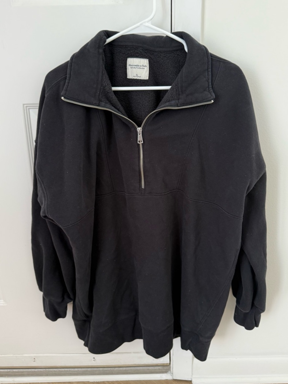 Abercrombie & Fitch Black Quarter-Zip Fleece Pullover